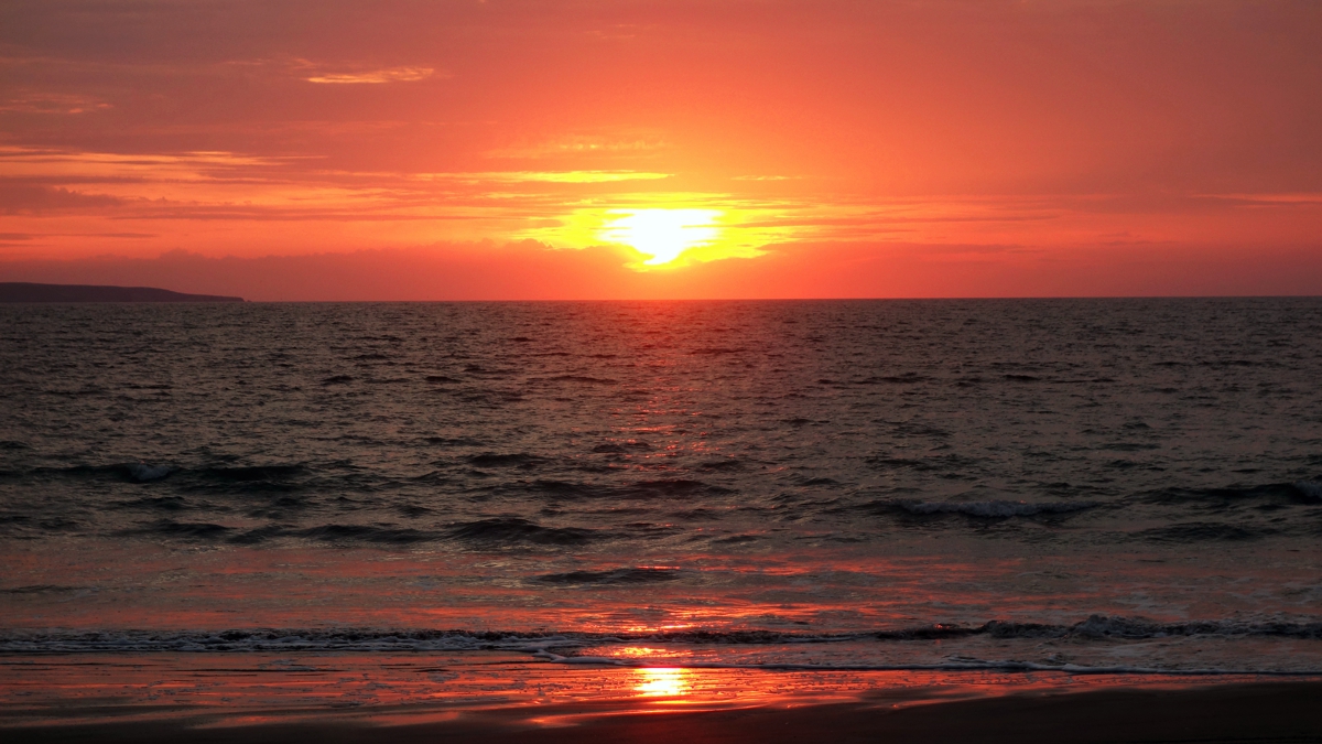 コラン海岸の夕日